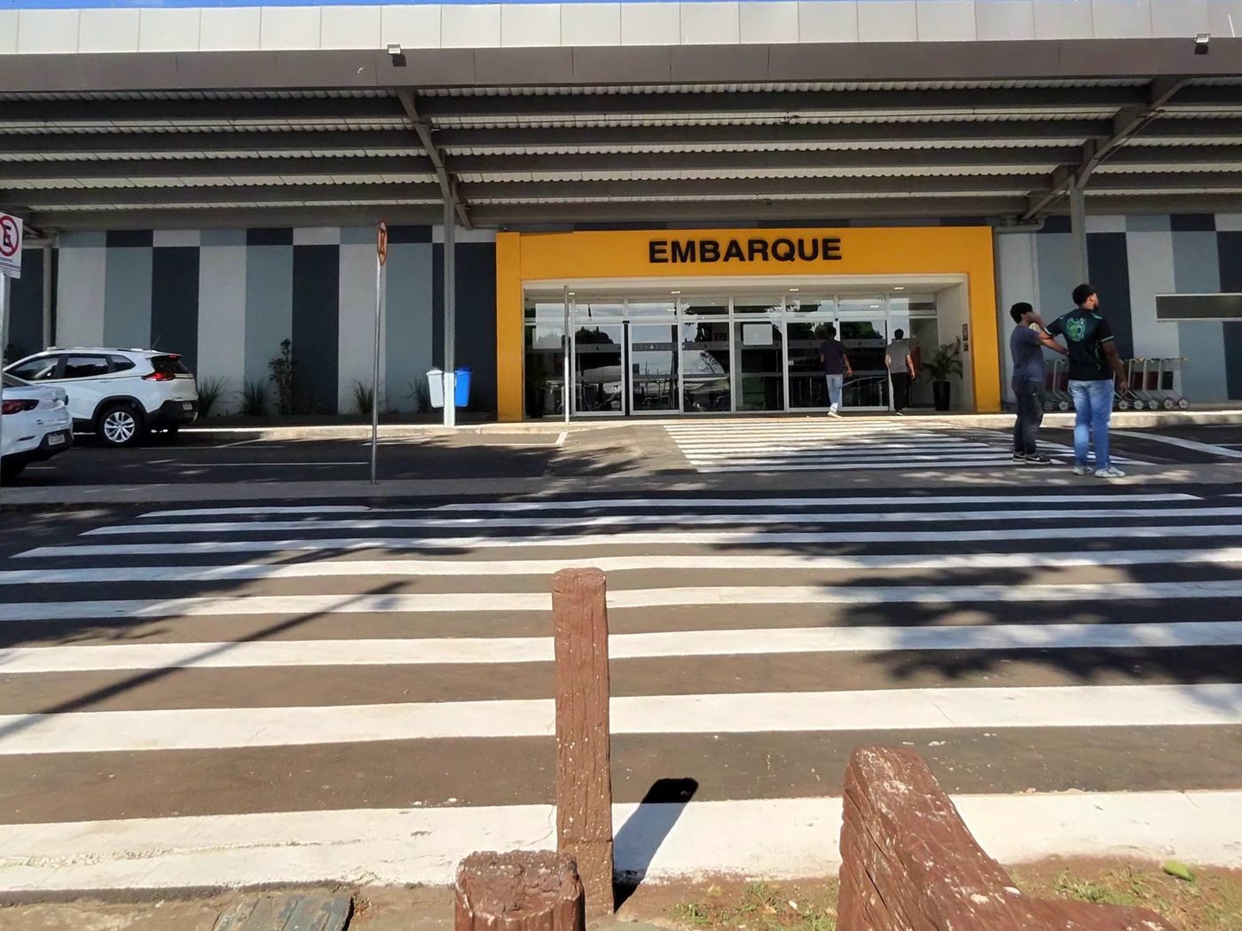 Acceso de embarque del aeropuerto de Uberlândia